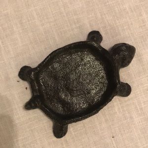 Cast iron turtle dish